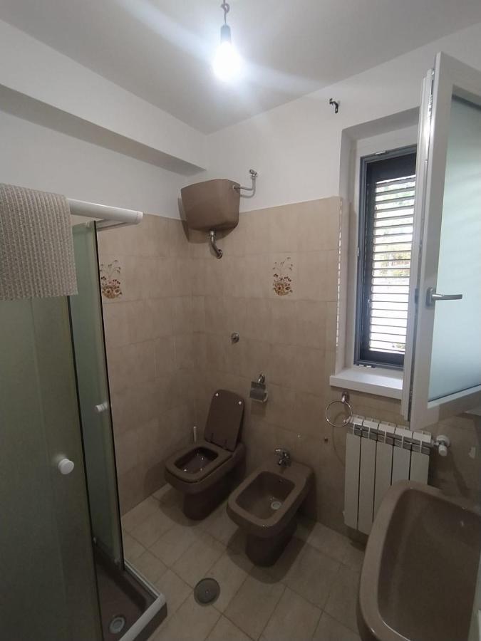 Casa Degli Ulivi Con Parcheggio Privato Apartman Muro Lucano Kültér fotó