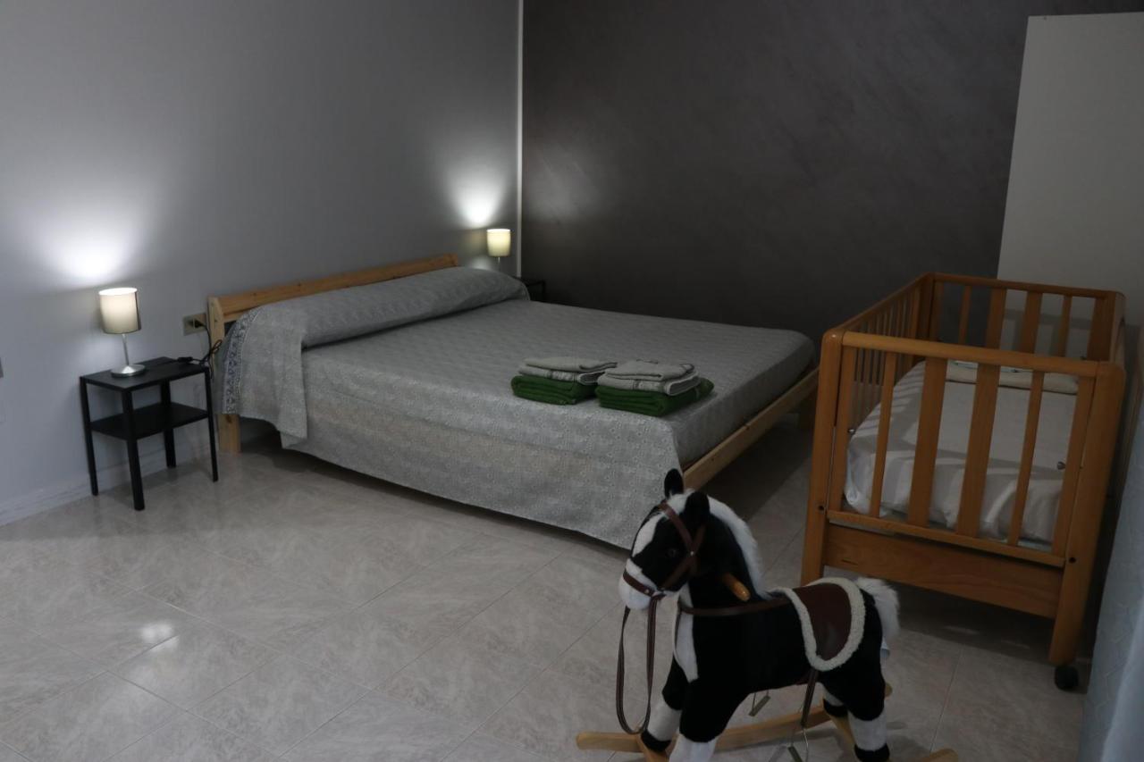 Casa Degli Ulivi Con Parcheggio Privato Apartman Muro Lucano Kültér fotó